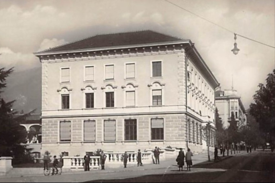 I nuovi edifici pubblici e la preoccupazione di artisti e architetti