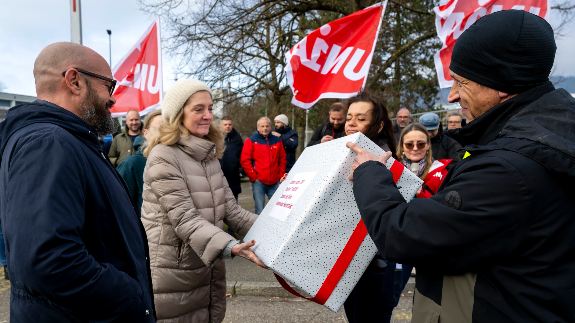 Lettini abbronzanti: la tua pelle invecchia di decenni