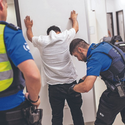 In auto con quaranta chili di cocaina, scoperti grazie all’intuito degli agenti