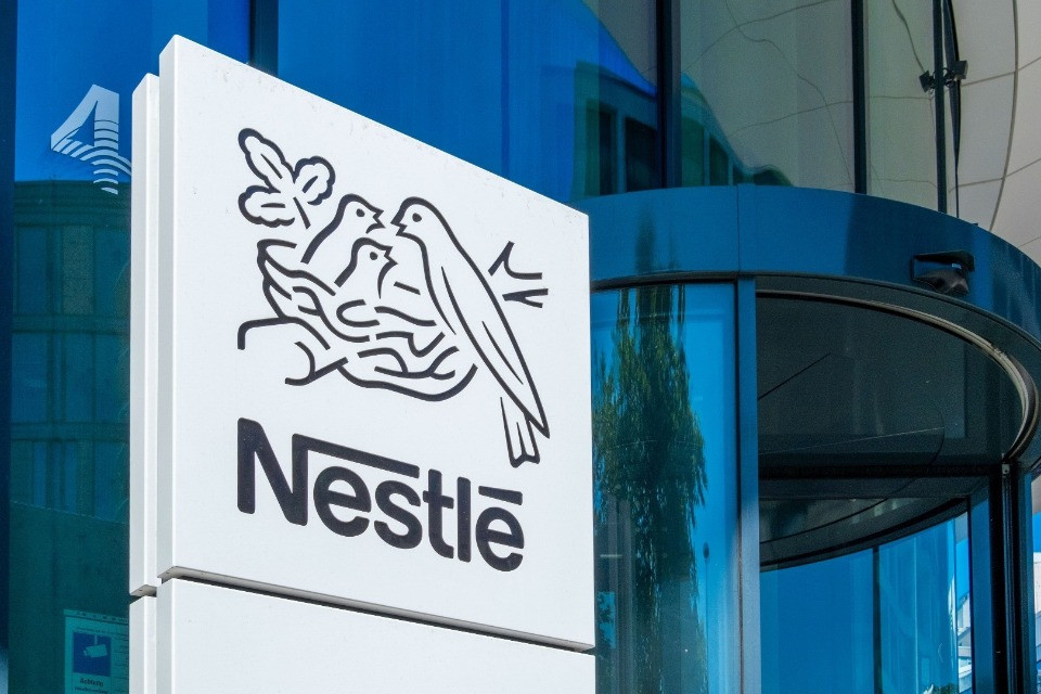 Latte in polvere di Nestlé ritirato dal mercato, la Svizzera non è interessata