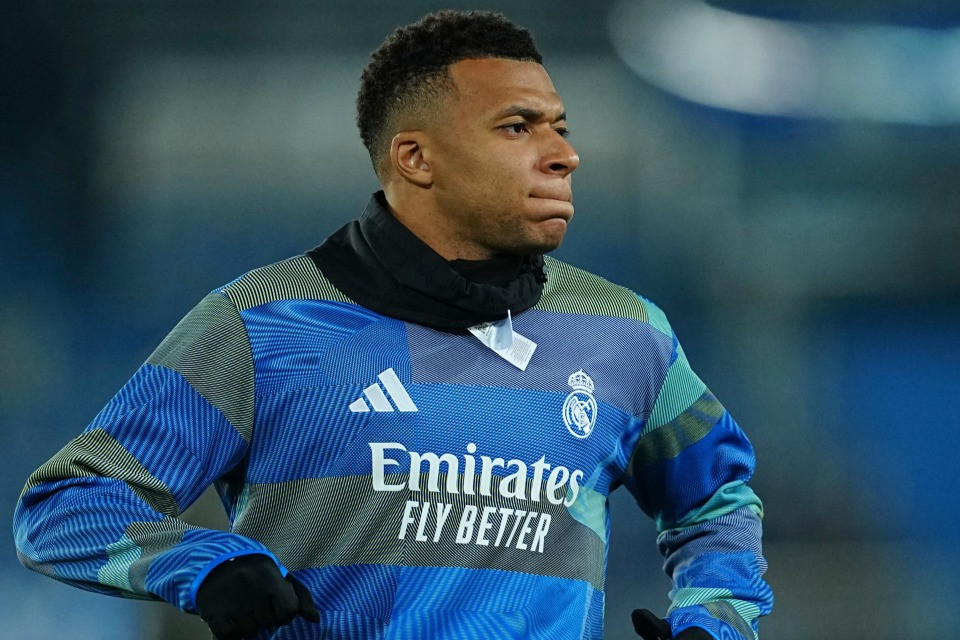 Il Paris Saint-Germain condannato a pagare 61 milioni a Mbappé