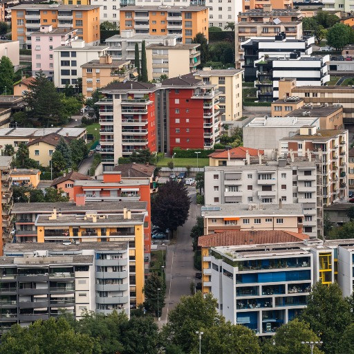 Le stime immobiliari tornano in commissione