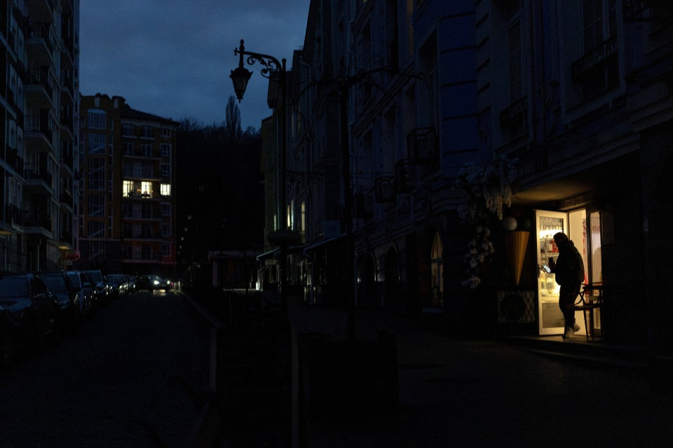 Attacco con droni su Kiev, segnalate esplosioni