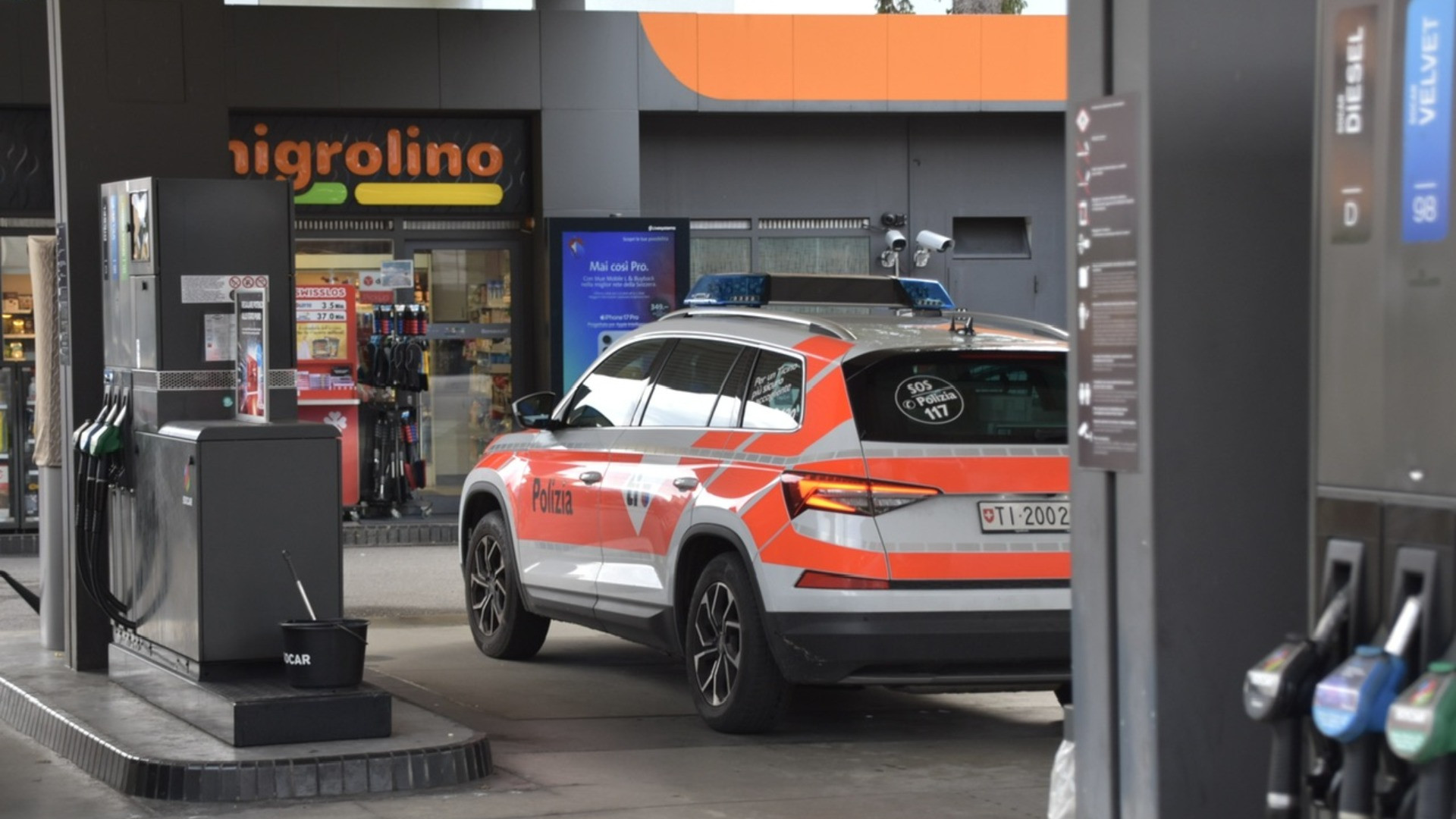 Rapina in un distributore di benzina a Locarno, è caccia all'uomo
