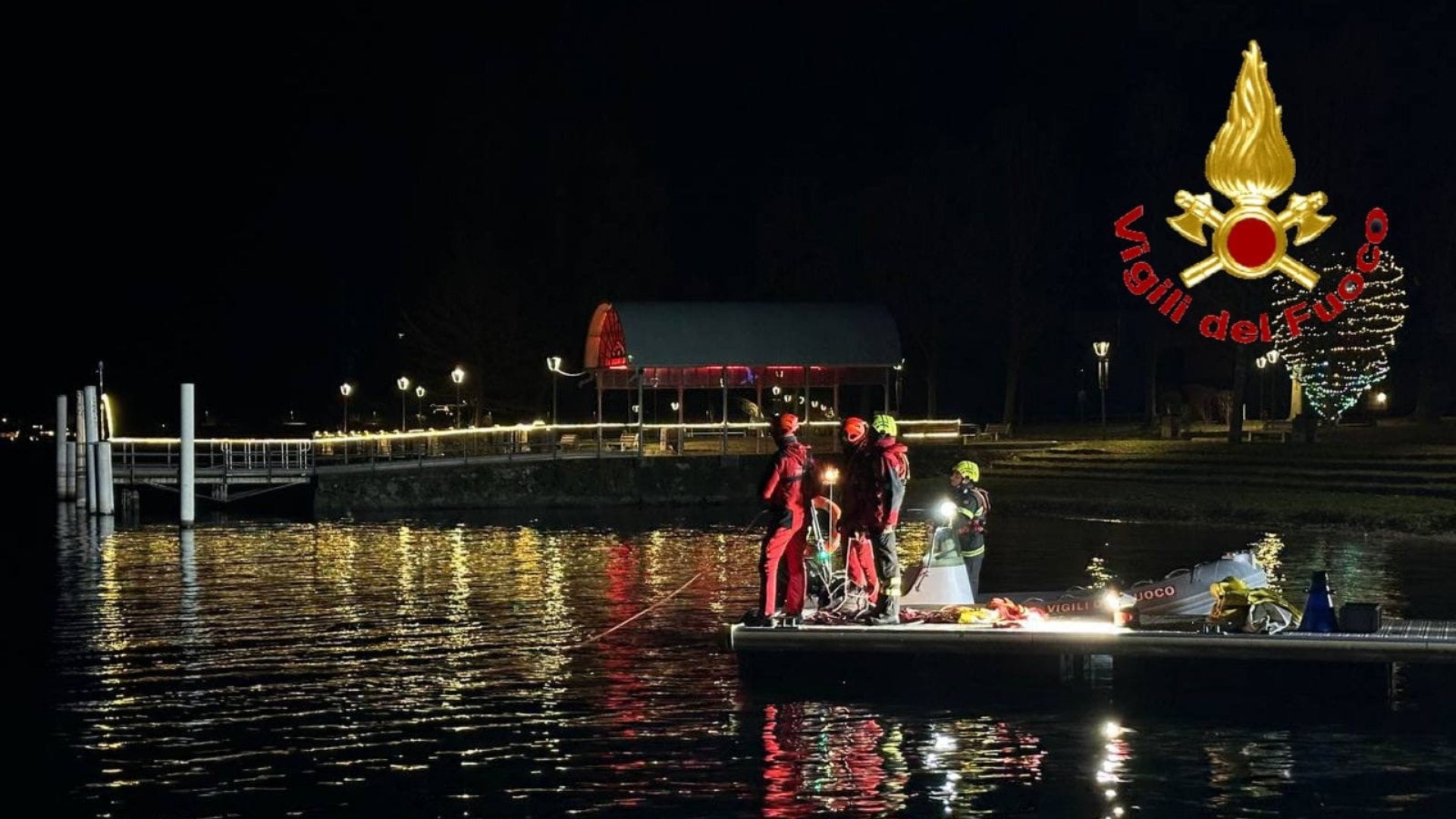 Brusimpiano, auto finisce nel lago di Lugano