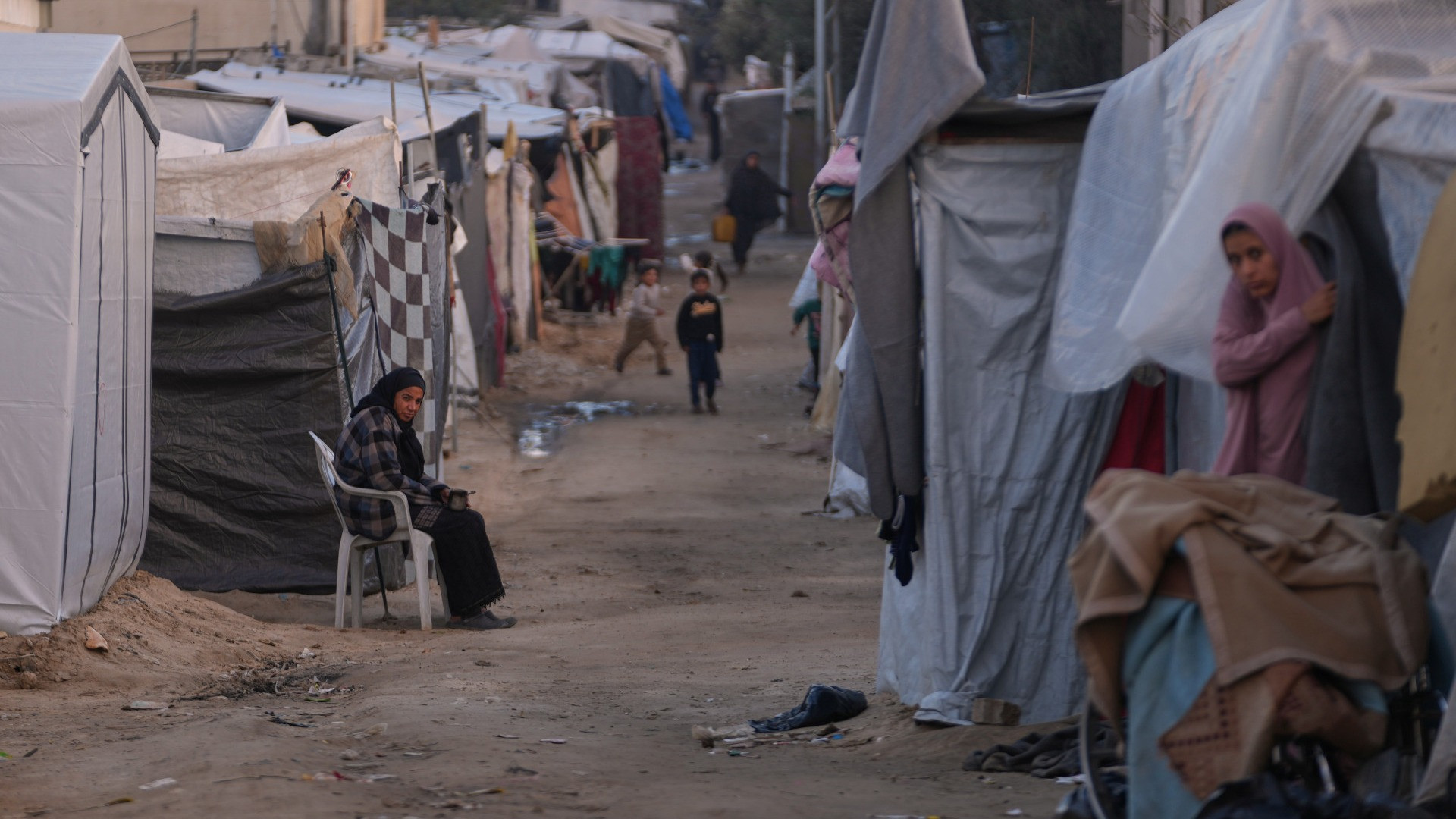 Raid israeliani nella Striscia: «Ucciso un comandante della divisone finanziaria di Hamas»