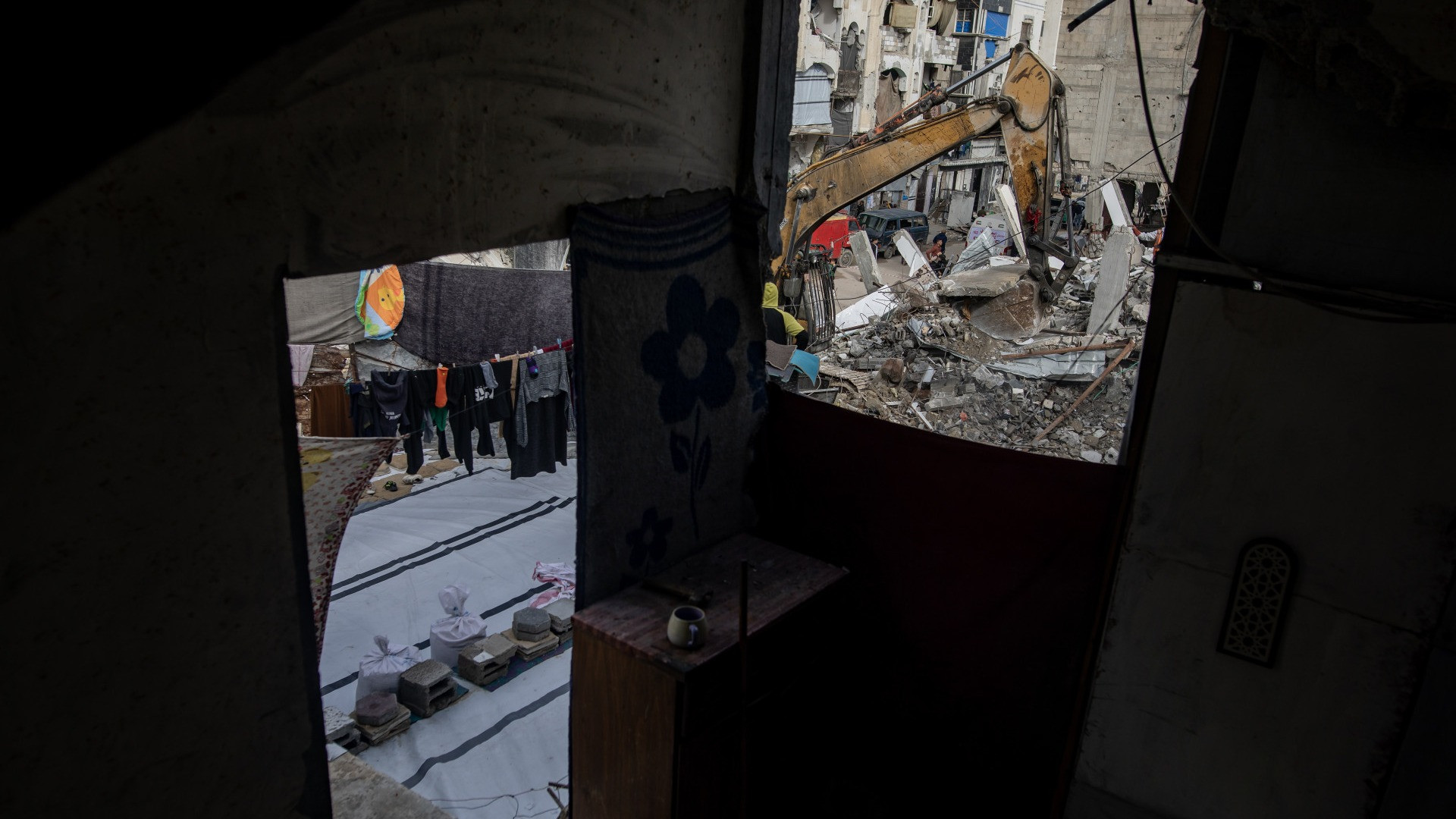 Trump avverte Hamas: «Se non si disarmerà in breve tempo, pagherà un prezzo alto»