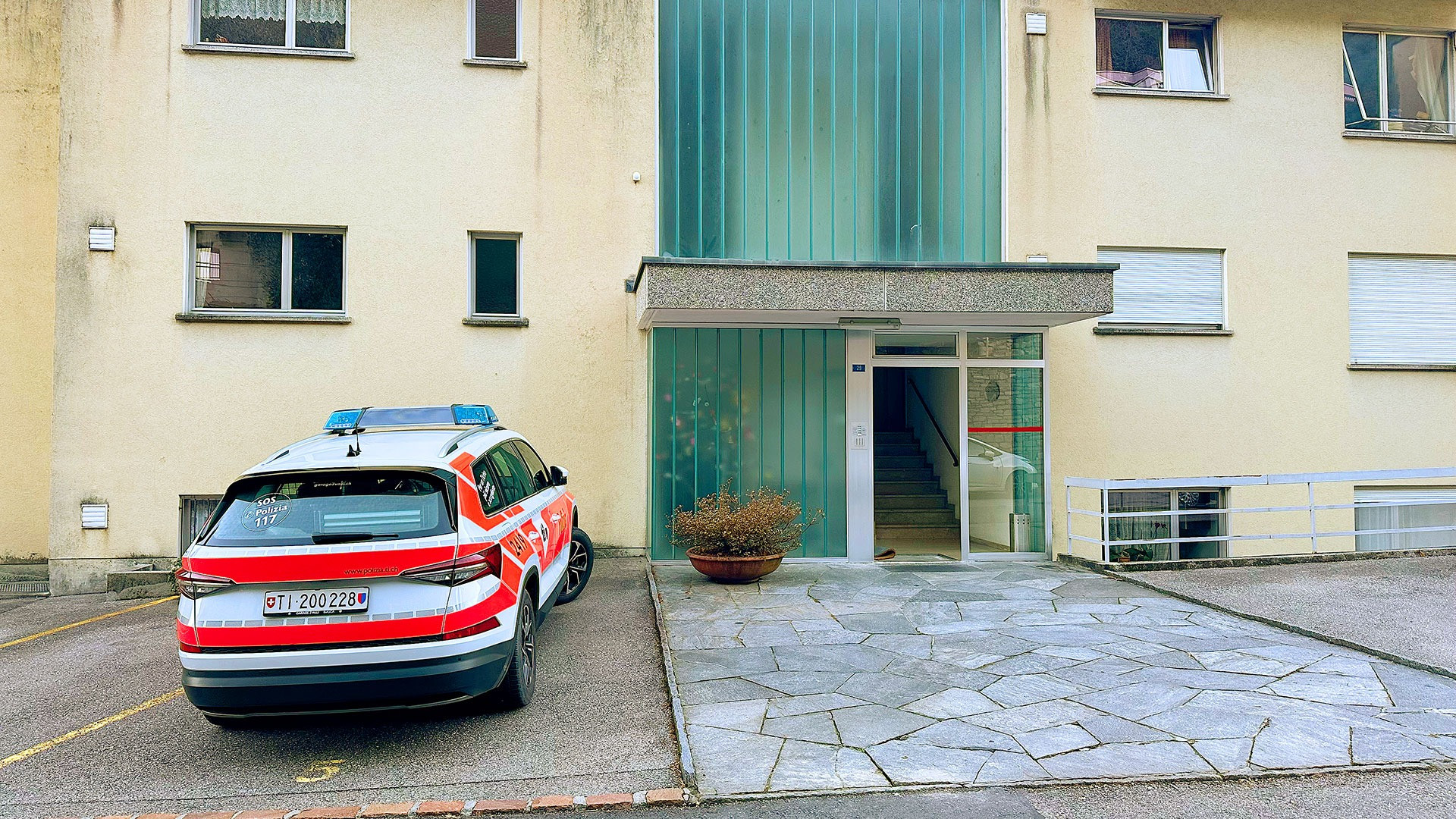 Furia e botte contro la madre, a Solduno è tentato omicidio