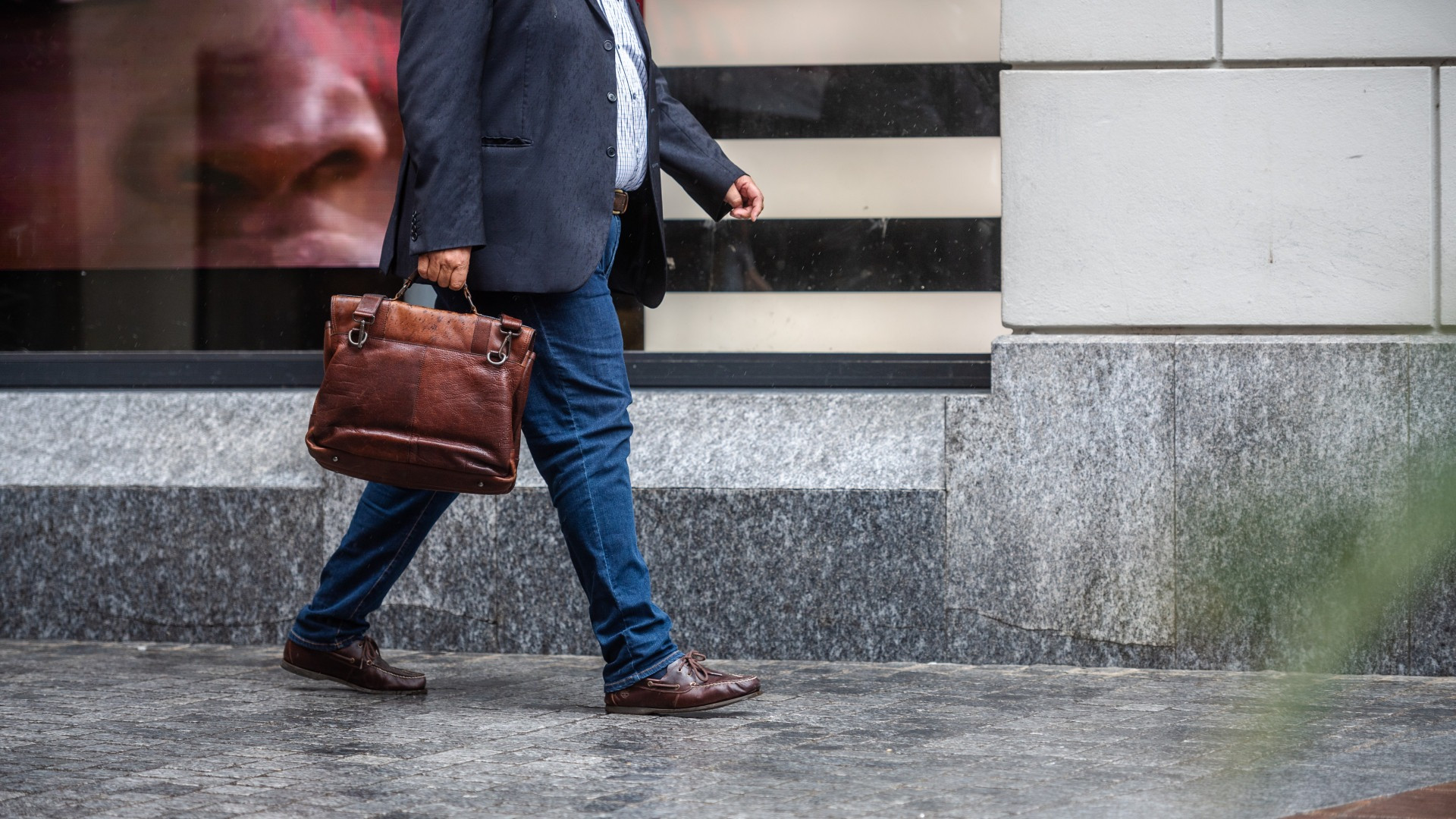 «L'IA mette a rischio 200 mila posti nelle banche»