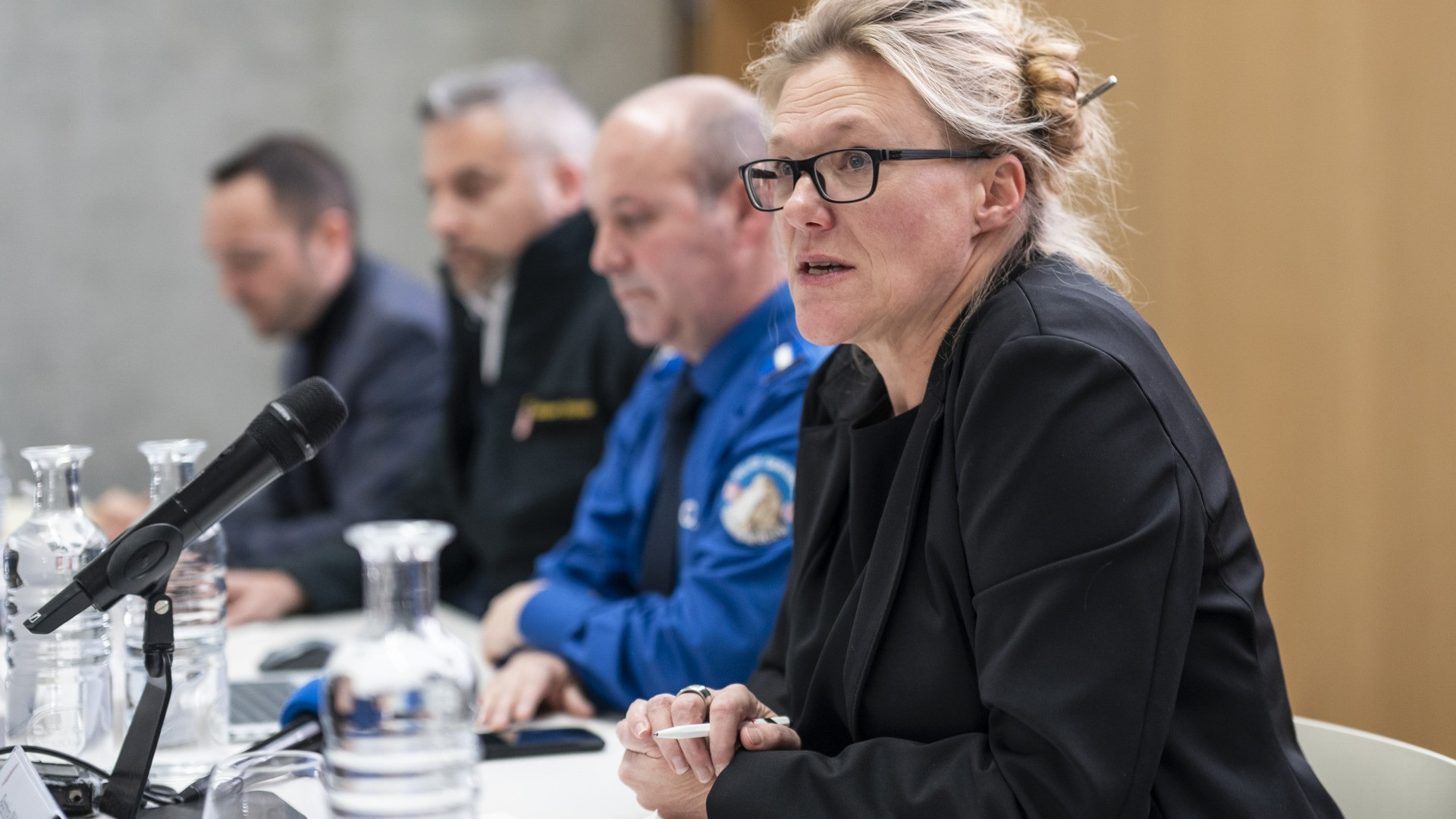 Crans-Montana, le prime risposte (e i dubbi) delle indagini della procura