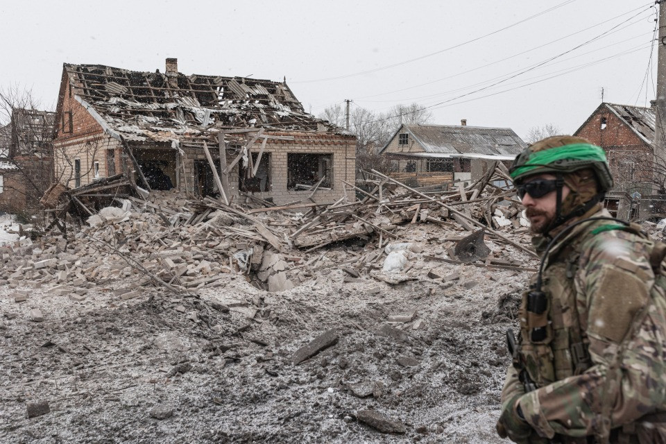 Droni ucraini sul Belgorod: colpito un deposito di petrolio