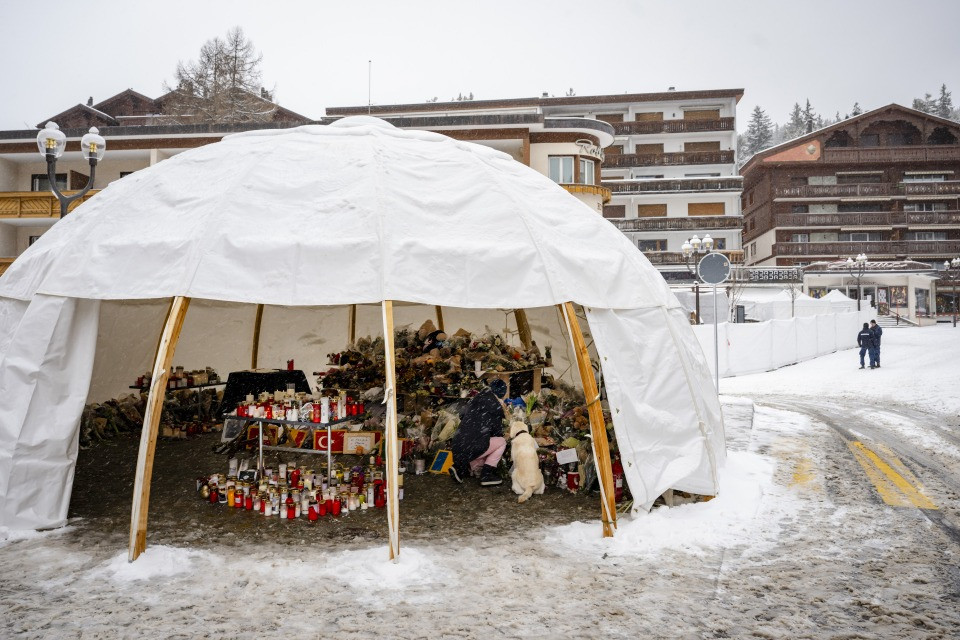 «Le vittime di Crans-Montana colpevolizzate per paura che una tragedia simile possa colpire chiunque»