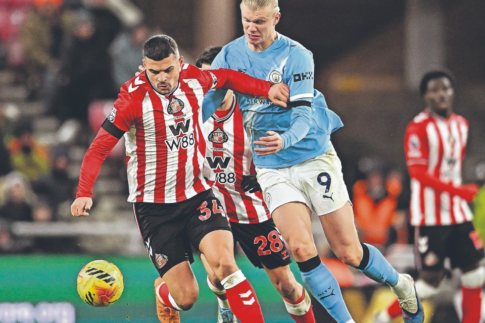 Tutti ai piedi di Granit Xhaka