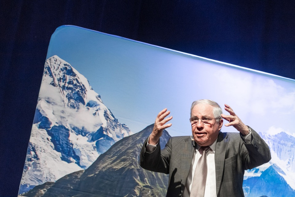 L'indignazione di Christoph Blocher: «Crans-Montana? Mi vergogno per la Svizzera»