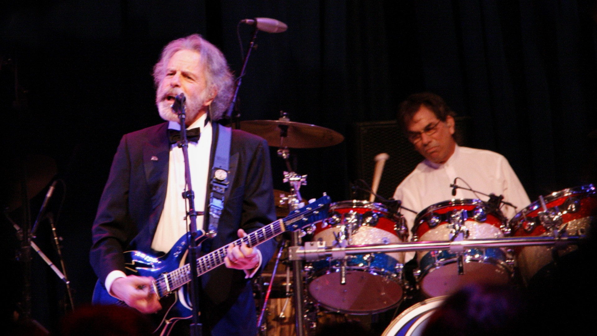 Addio a Bob Weir, chitarra e voce dei Grateful Dead