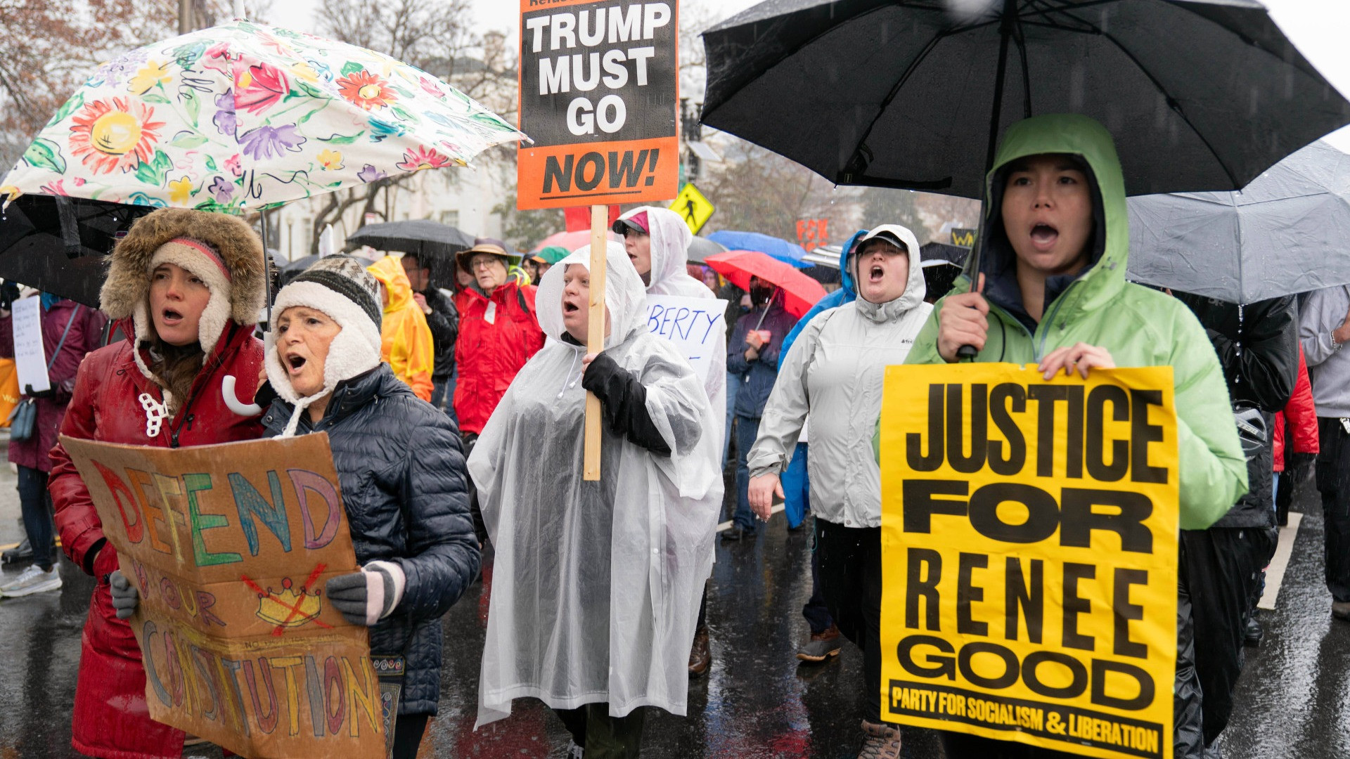 Morte di Renee Good, migliaia di persone in piazza a Minneapolis