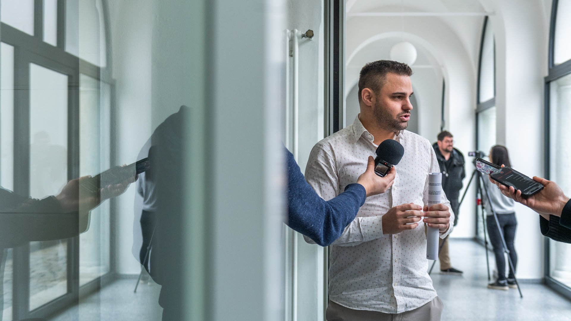 A un passo dall’inchiesta politica