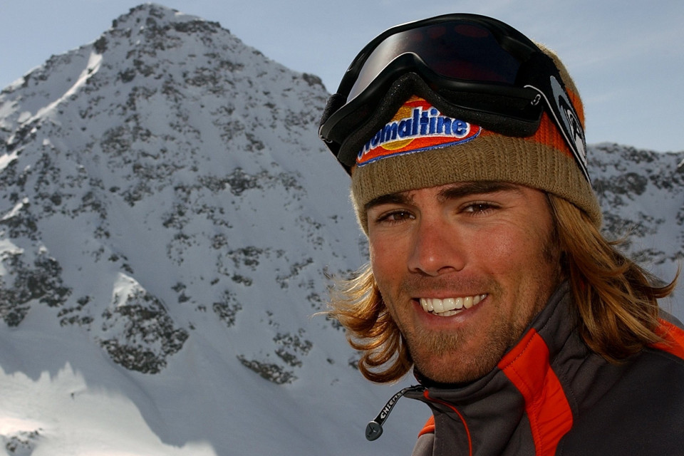 Lo snowboarder bronzo olimpico Ueli Kestenholz muore sotto una valanga