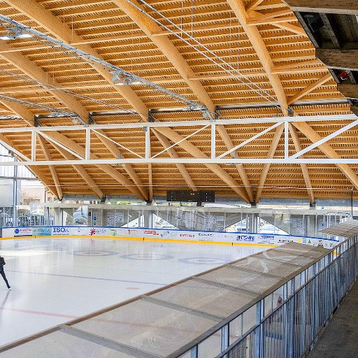 Alla Siberia, passato l’inverno, largo a bimbi e partite di padel