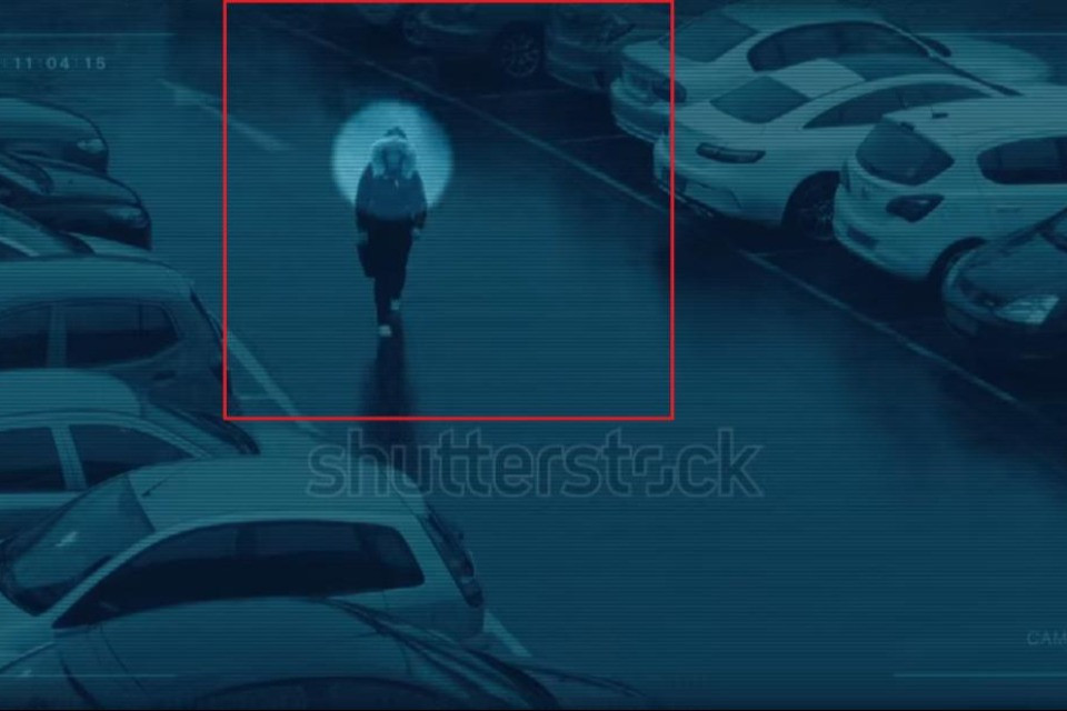 Il video che mostrerebbe Jessica Moretti fuggire con la cassa è un falso