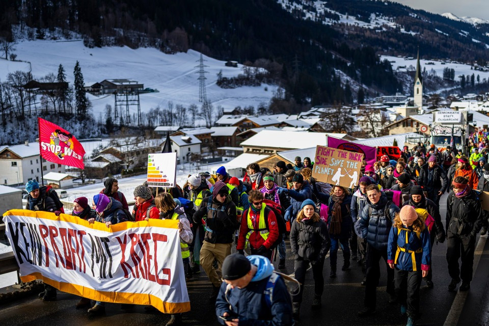 In 600 alla marcia di protesta contro il WEF