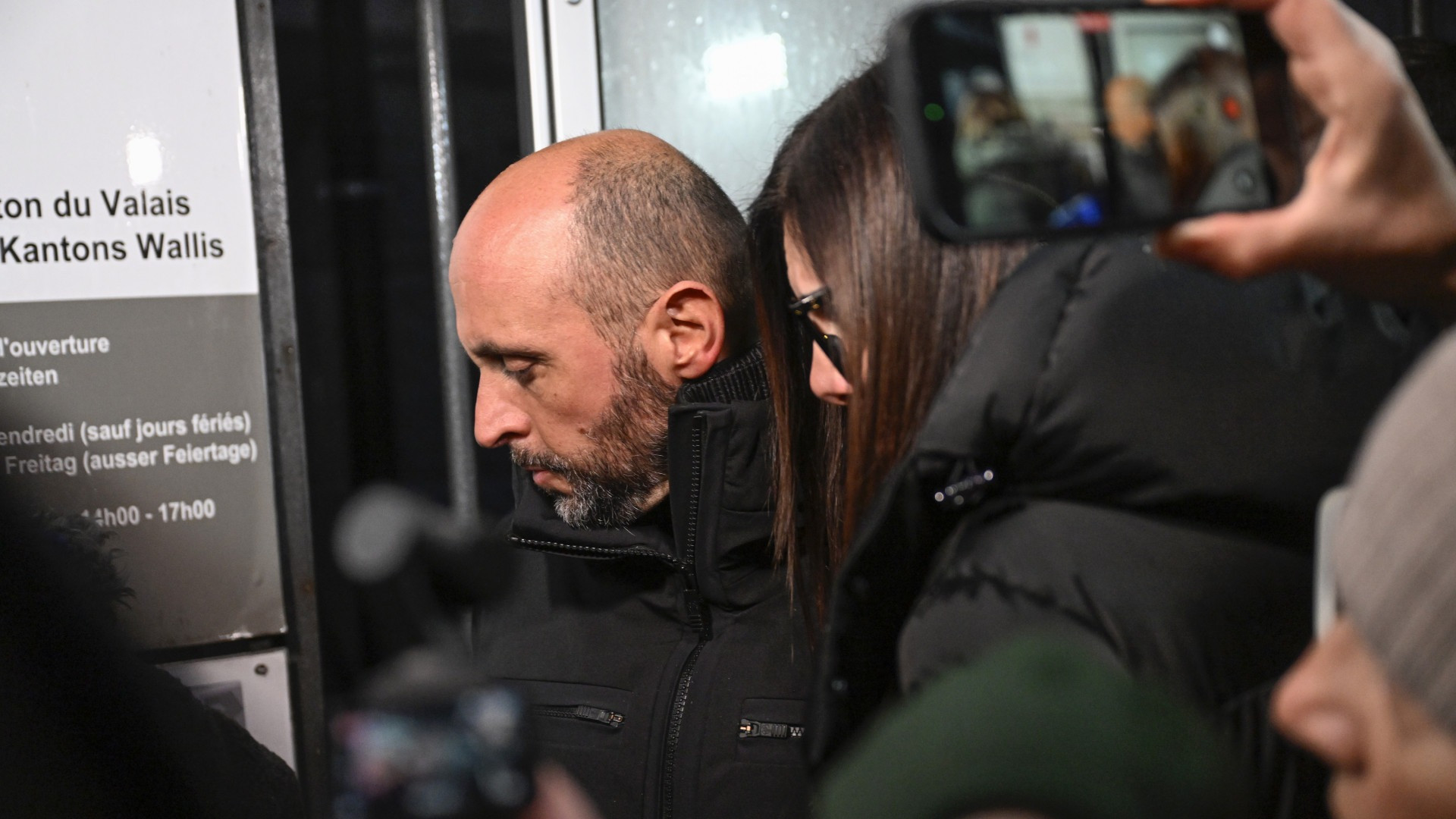 Crans-Montana, i Moretti pianificavano la fuga con un jet privato?