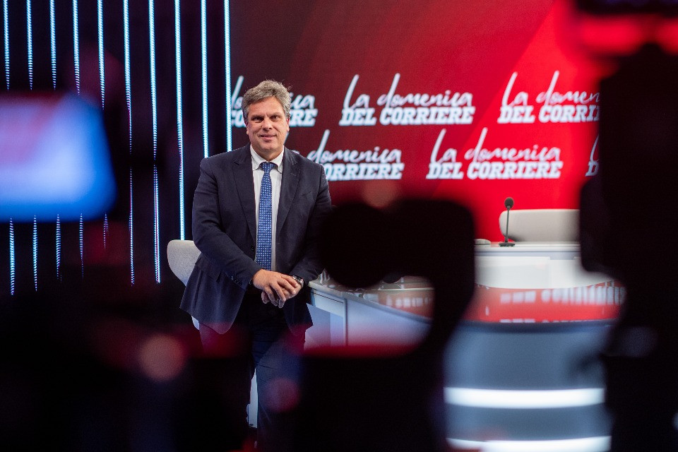 Indagine politica ai blocchi di partenza