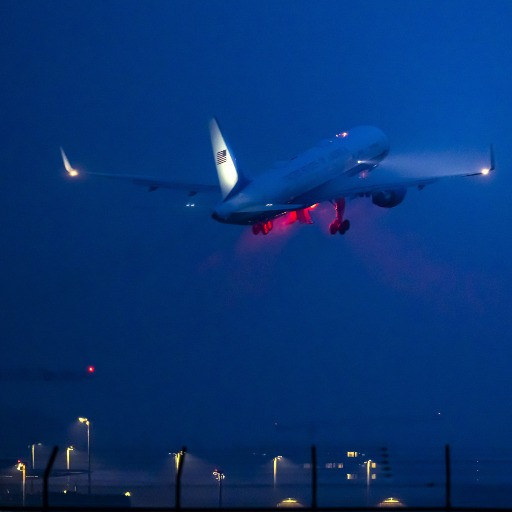 Perché l'Air Force One di Donald Trump è atterrato in Irlanda?