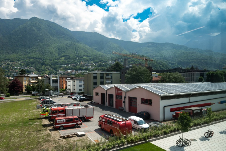 E se al posto dei pompieri ci fosse un centro giovanile?