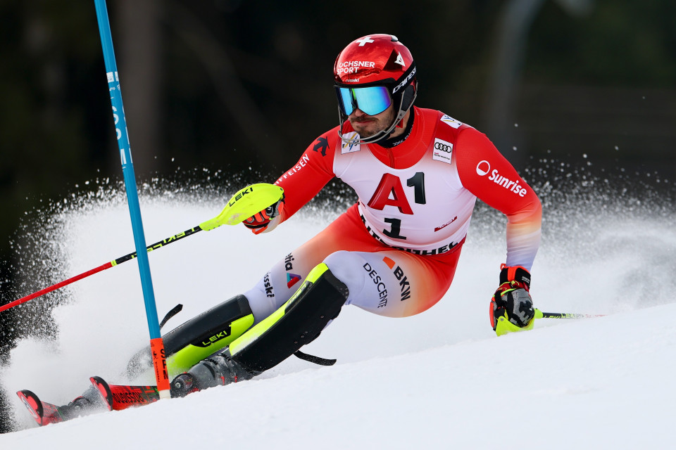 Loïc Meillard secondo nello slalom di Kitzbühel, vince l'austriaco Manuel Feller