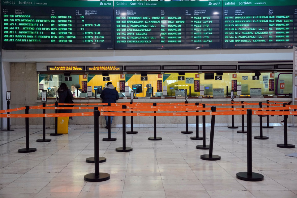 Caos e gravi disagi per un nuovo stop ferroviario in Catalogna