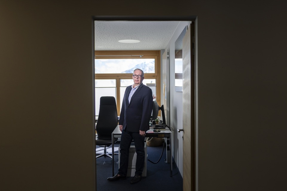 Il sindaco di Crans-Montana Nicolas Féraud, quindi, finirà sotto inchiesta?