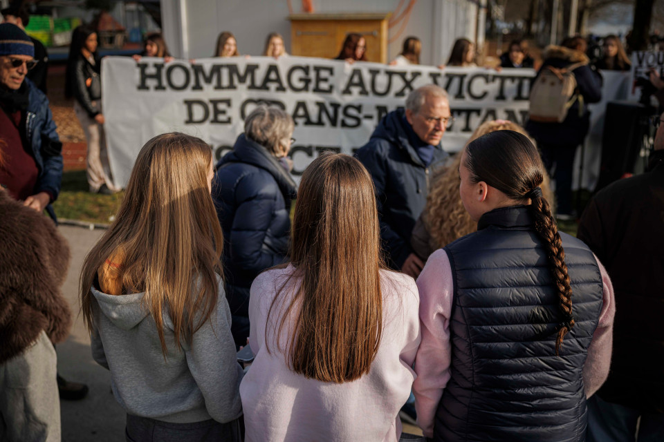Lutry omaggia le vittime di Crans-Montana: «La luce deve essere fatta sulla giustizia e sulla verità»