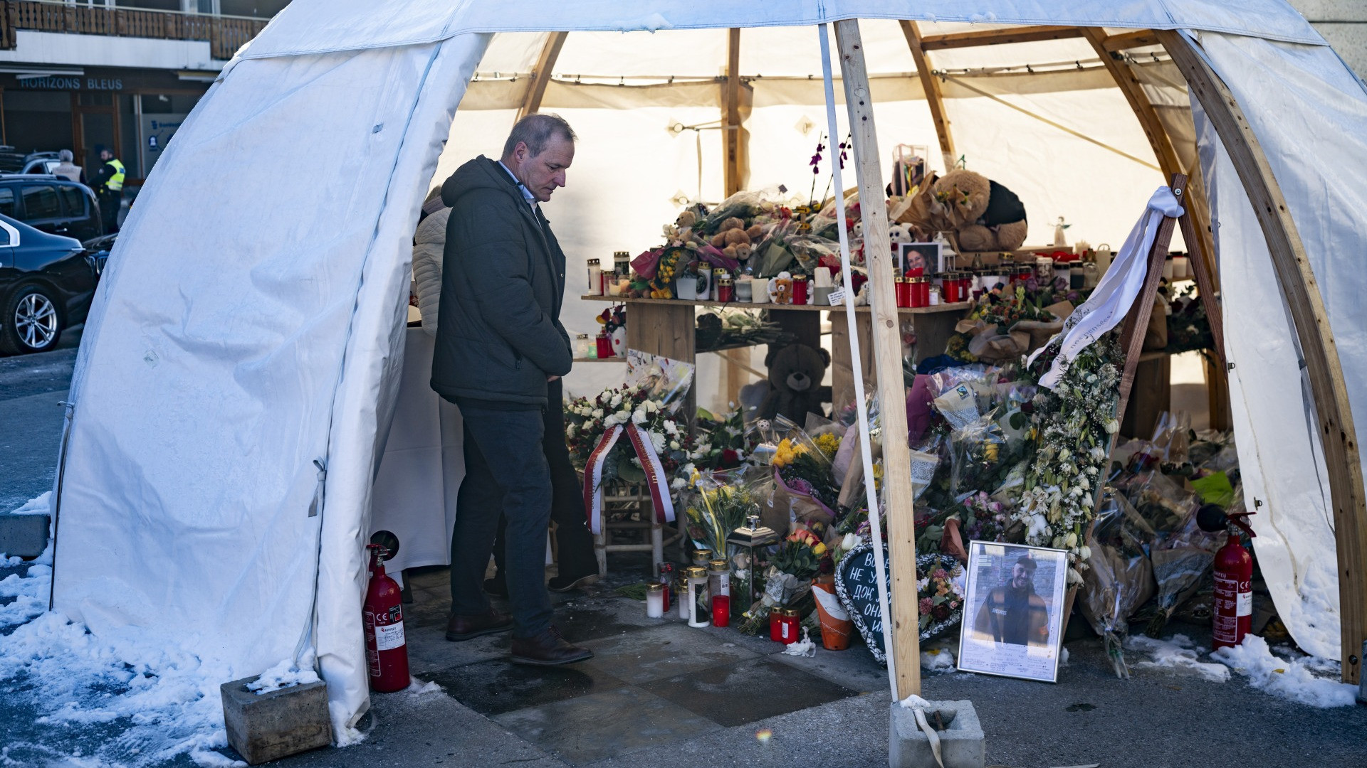 Le prime 50 famiglie colpite dall’incendio di Crans-Montana ricevono 10.000 franchi