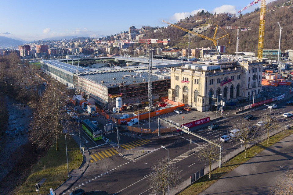 Stadio riscattato, palazzetto quasi: il Municipio riflette sulla torre Est
