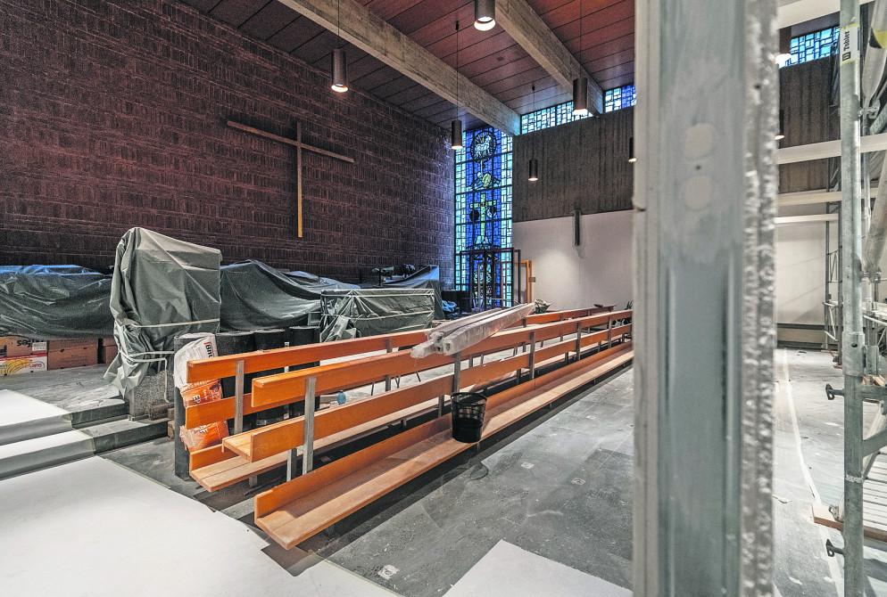 La chiesa del carcere tagliata a metà dal cantiere (foto CDT Zocchetti)&nbsp;