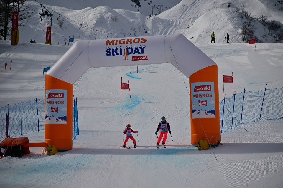 Divertimento e gare sulla neve di Airolo-Pesciüm