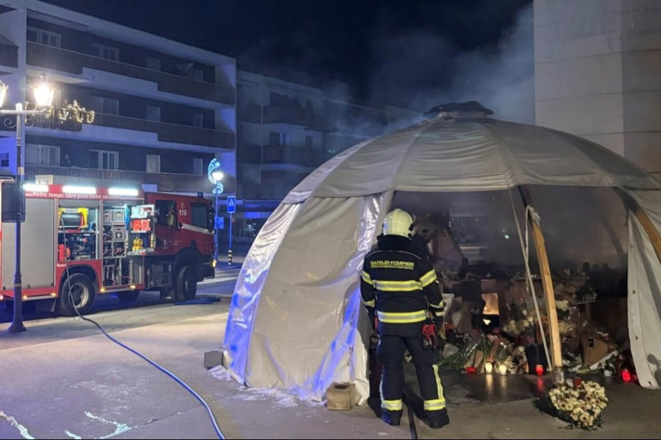 Crans-Montana, fiamme al memoriale partite dalle candele