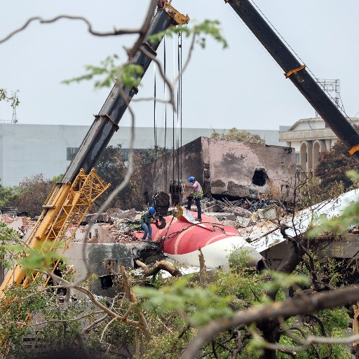 Gli investigatori indiani, ora, confermano: «Il pilota ha spento i motori del volo AI 171»