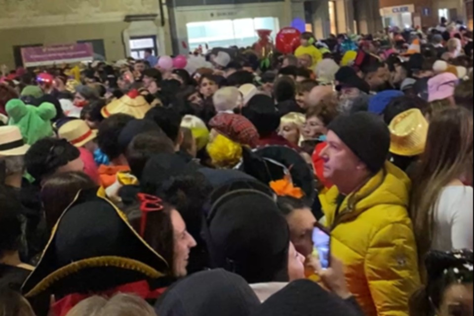L’apertura del Rabadan e le transenne in Piazza Collegiata, «Una decisione della Polizia comunale»