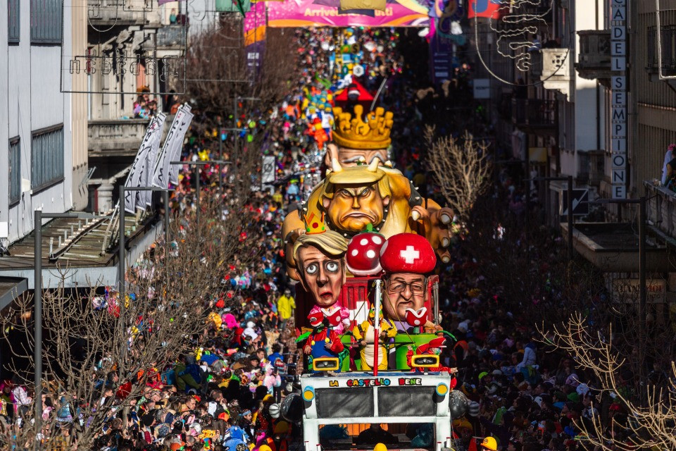 Numeri record al corteo Rabadan, e a trionfare tra i carri è La Castello Bene