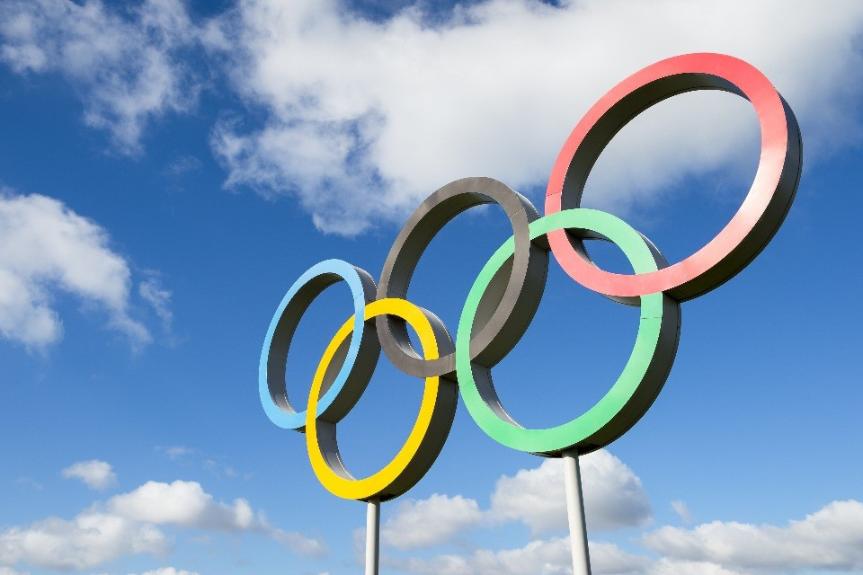 L'altra faccia delle Olimpiadi, «salari da fame e turni massacranti»