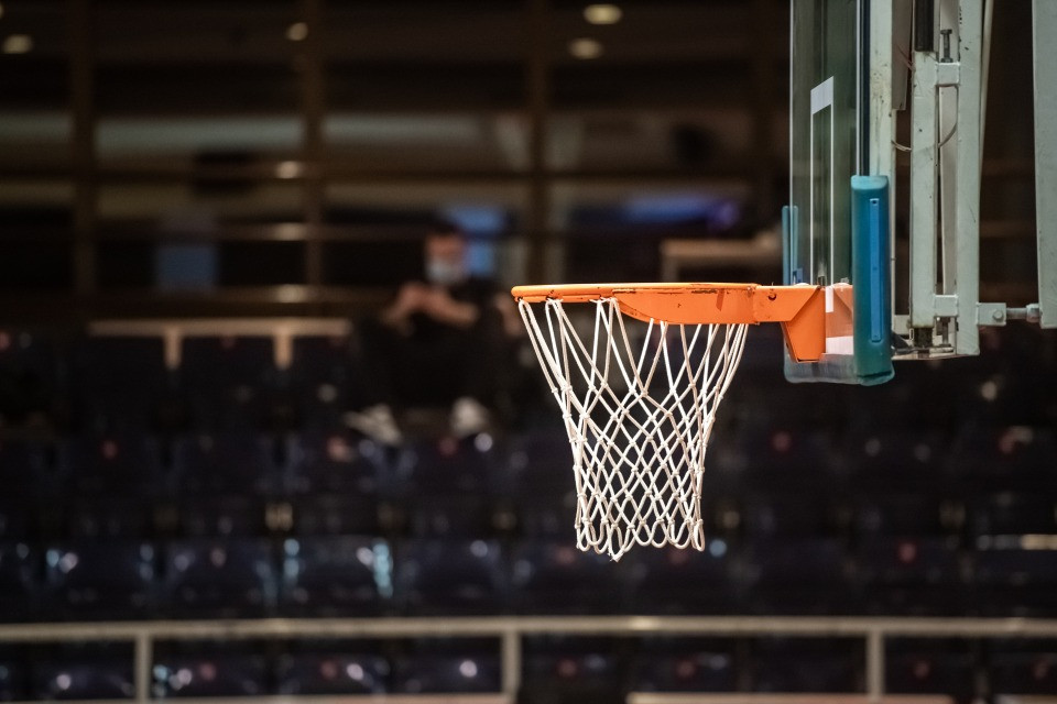 Mima il gesto della scimmia a un avversario: giocatore della SAV Vacallo sospeso per cinque partite