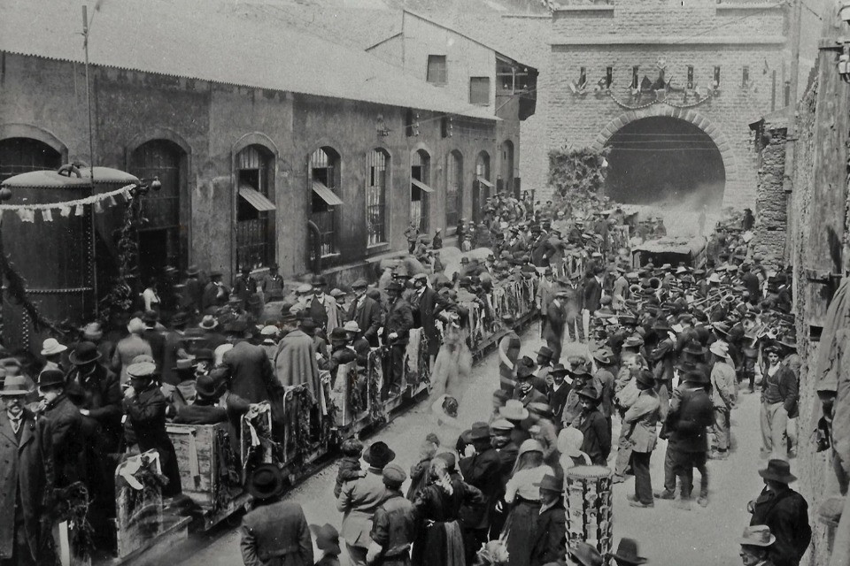 Cade l’ultimo diaframma della galleria del Lötschberg
