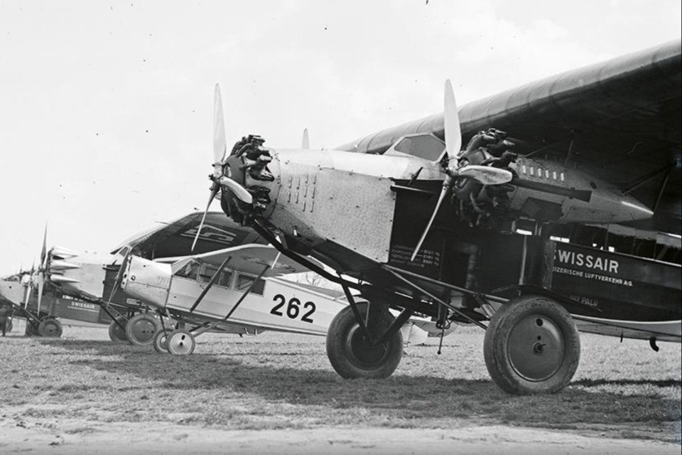 Nasce la Swissair dalla fusione tra Balair ed Ad Astra Aero