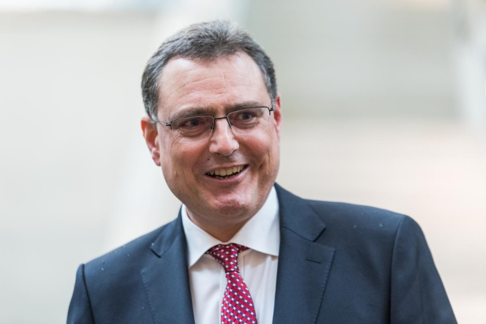 Nestlé nomina l'ex presidente della BNS Jordan per il CDA