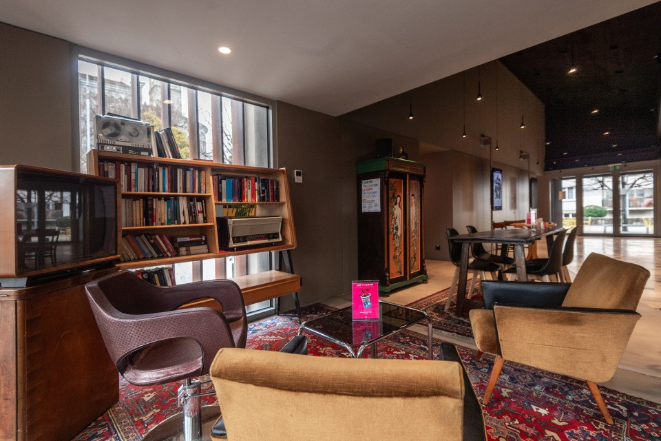 Il salotto per l'integrazione è diventato più accogliente