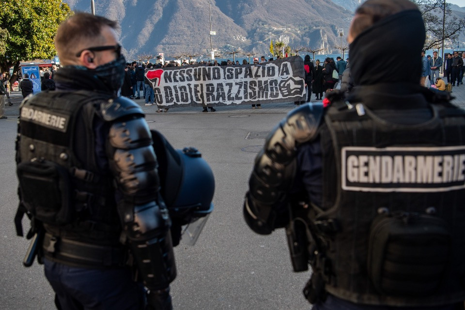 A Lugano un presidio antifascista nel segno della calma