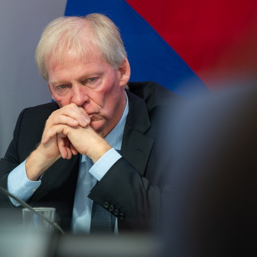 Scintille, ritiri e un tavolino caduto: alta tensione in Gran Consiglio