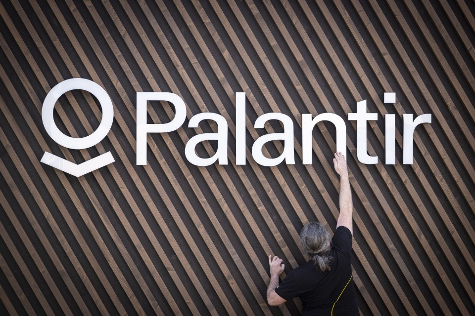 Il no della Svizzera a Palantir è ormai un caso internazionale